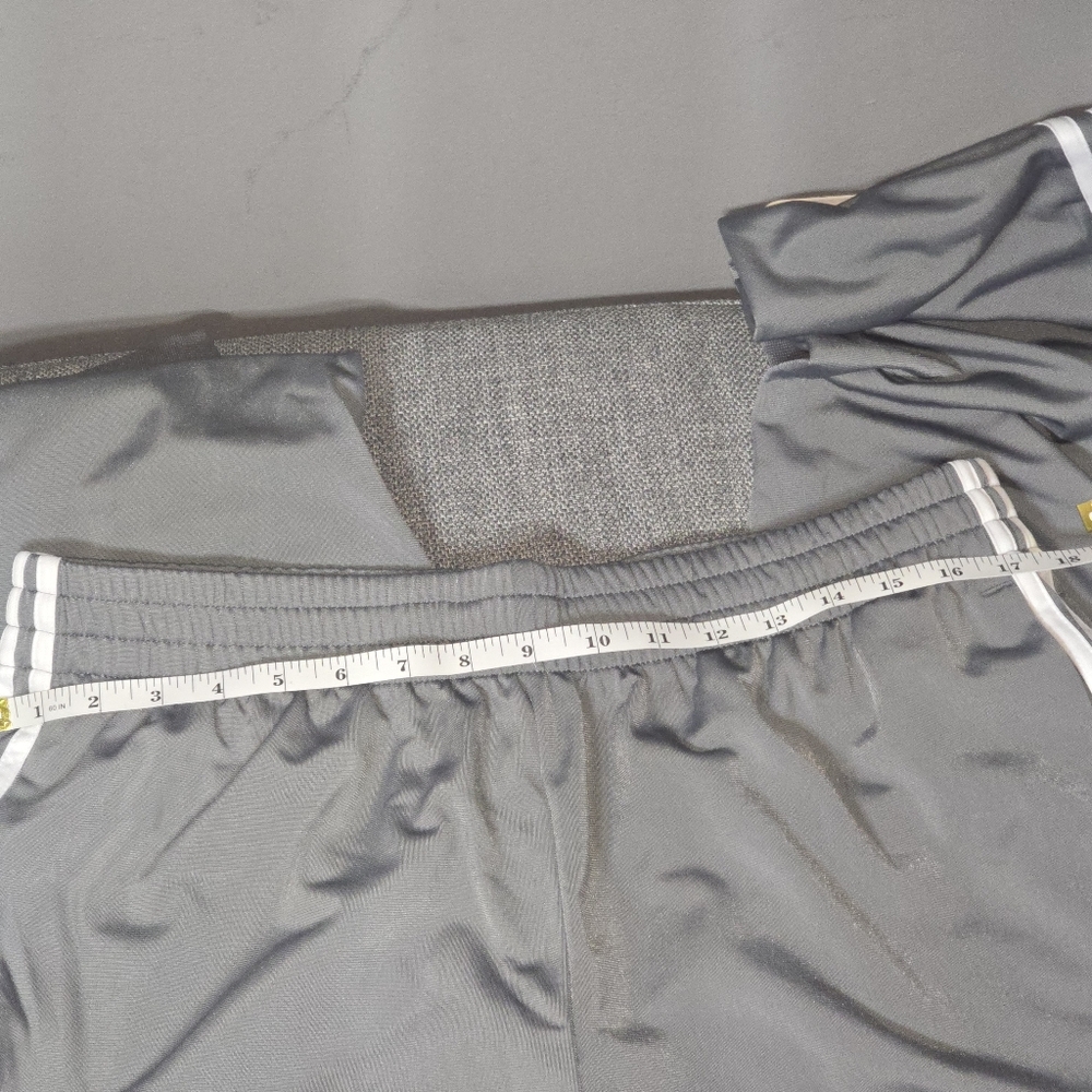 Adidas Mens, Jacket and taper Pants Green size XL, SUITS MULTI  SPORT grey four. - Picture 4 of 16